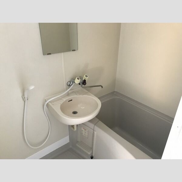 ハイムリベェール106号室 106号室　浴室