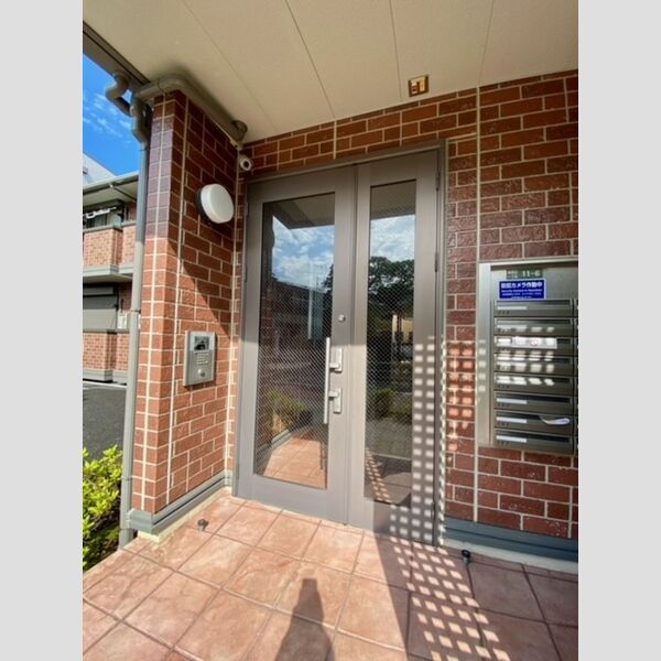 ロカ・パインハイツ オートロック付き