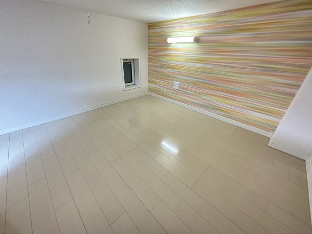 ユナイト南太田レディマーガレット106号室 同建物別部屋の参考画像