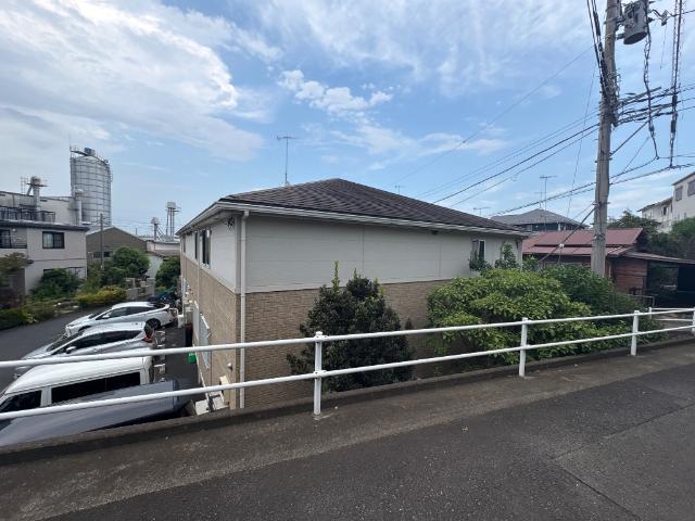 パラディ 外観写真（昼）