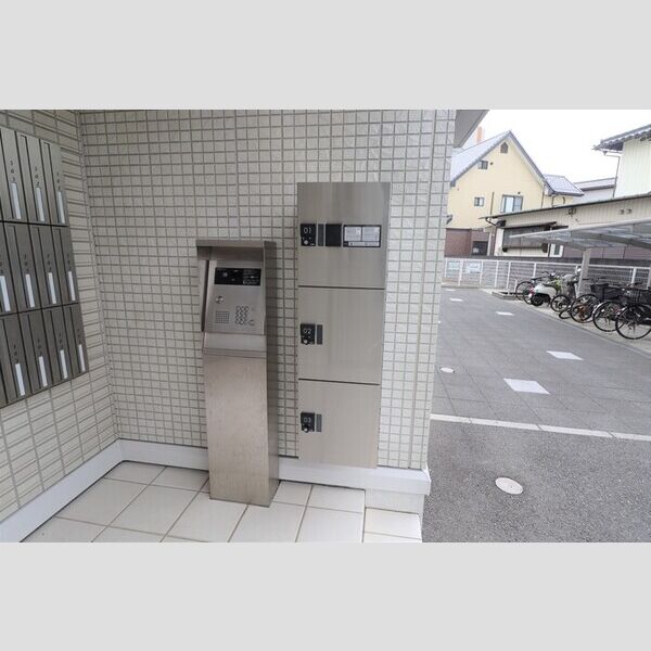 リベラマーロ 宅配ボックス