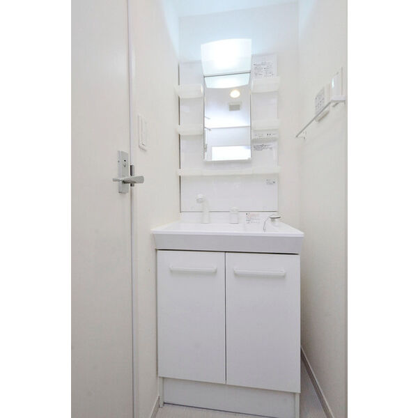 リブリ・東林間 洗面