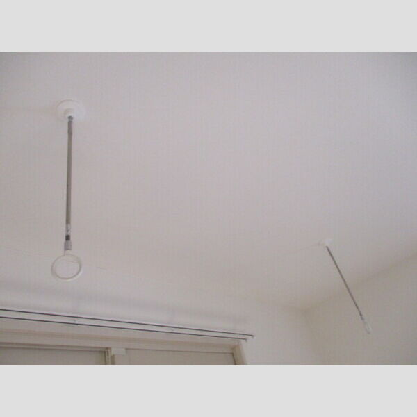 ゼルコバリーフ 室内物干し