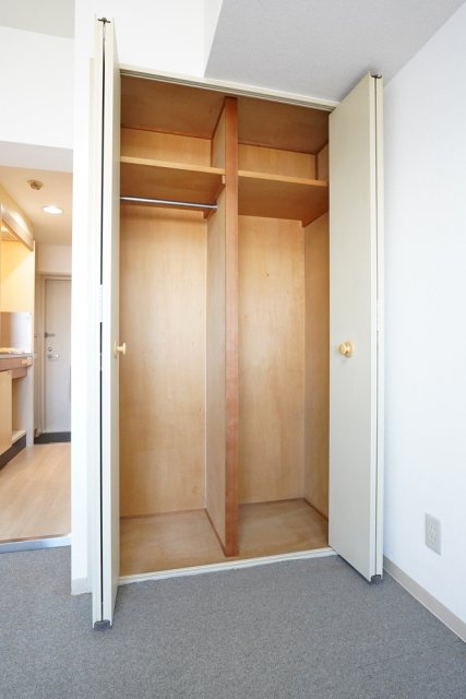 ホーユウコンフォルト白楽　Ａ棟4階 クローゼット・収納