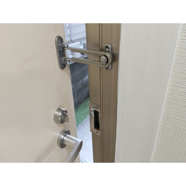 サンウィングB 玄関