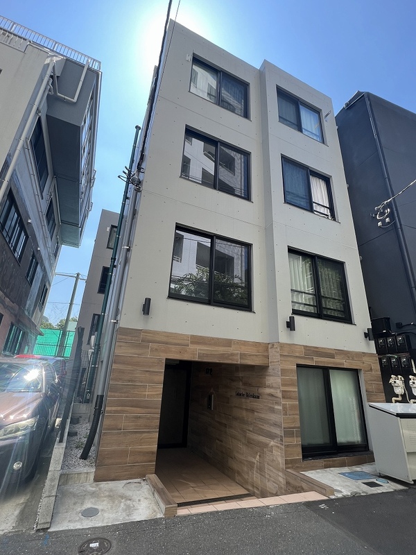 ラターシュ白金1階 外観