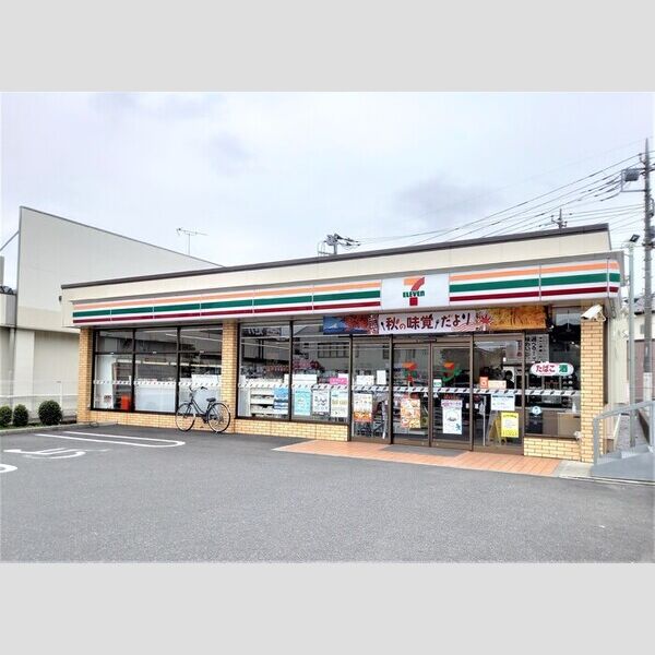 roi del'ours　Ⅵ セブンイレブン越谷宮本町まで　227m