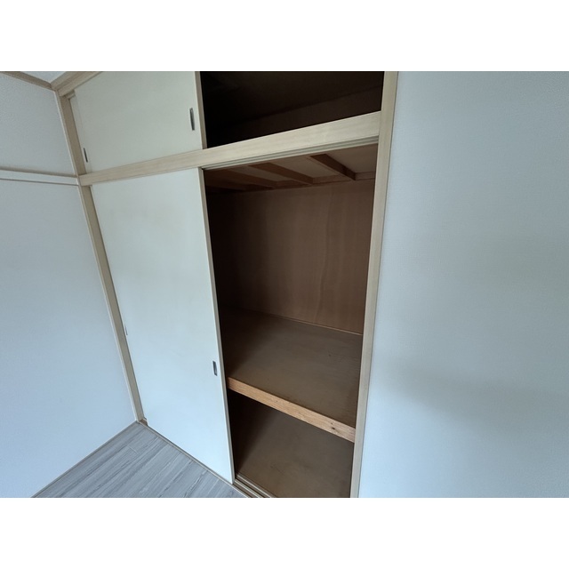 パナヨシハラA棟202号室 内観