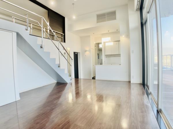 カーサ　ヴェデュータ リビング