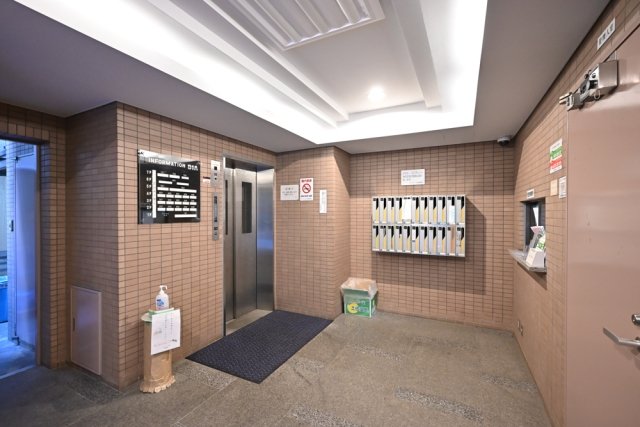 ダイアパレス両国2階 エントランス