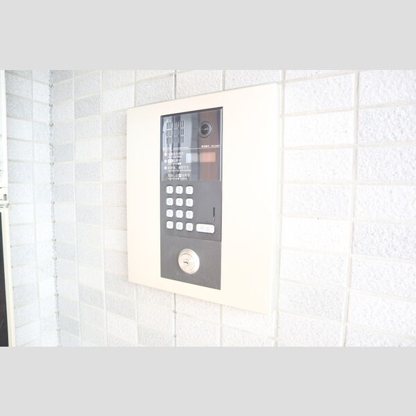 K・Uイールス ロビーインターホン