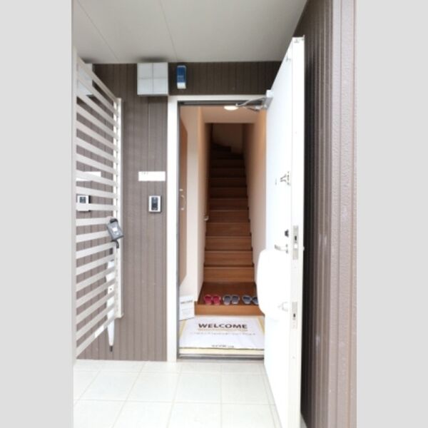 ラフィーユ 玄関