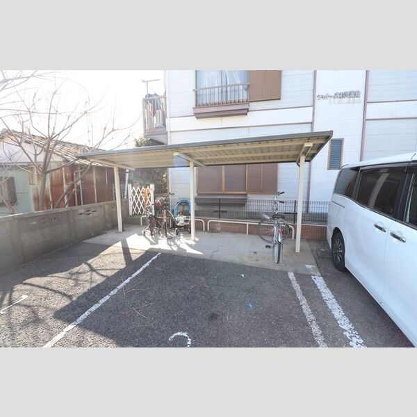 シャトー大杉弐番館 駐輪場