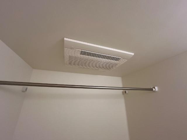 グリーンヒルズⅡ102号室 浴室乾燥機