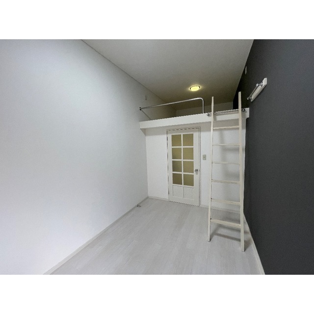 ミモザ102号室 リビング