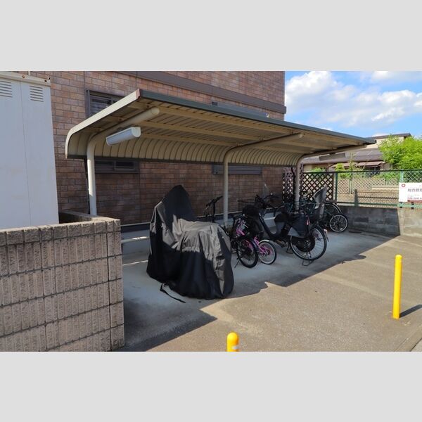 サンパティーク　B館 駐輪場