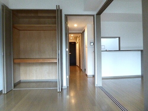 ライオンズマンション白金台 クロゼット　※前回募集時2023年11月撮影