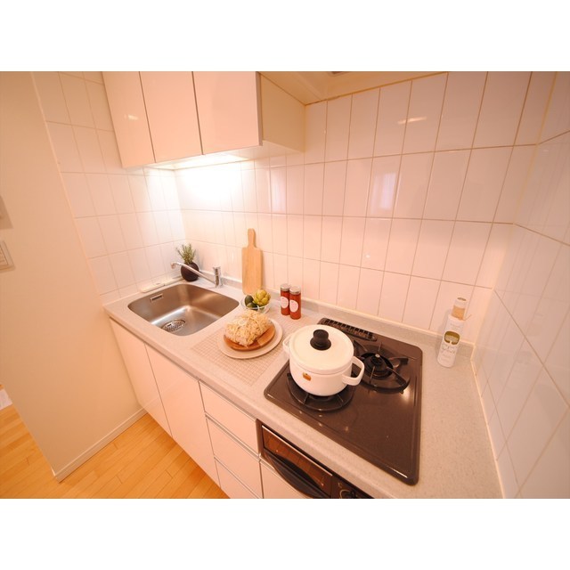 ルクレ新川レジデンス1105号室 キッチン