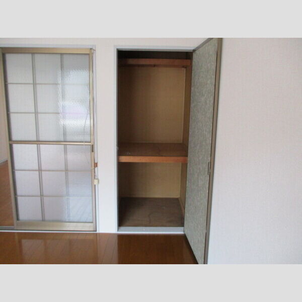 メゾン高橋AB 収納