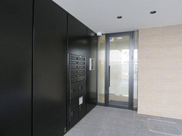 シヴァ湘南301号室 エントランス