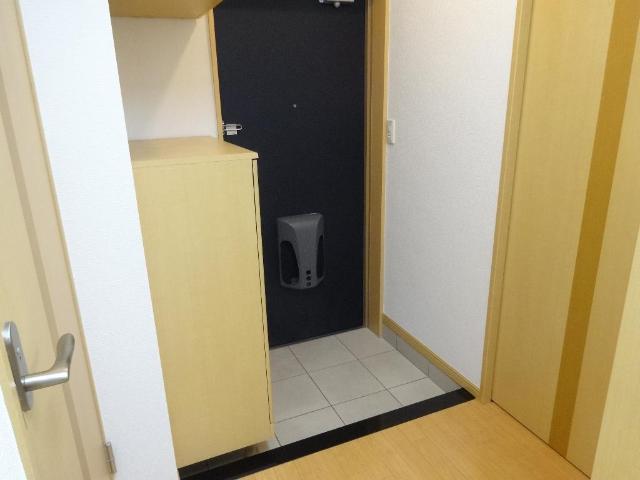 グリーンモール 玄関