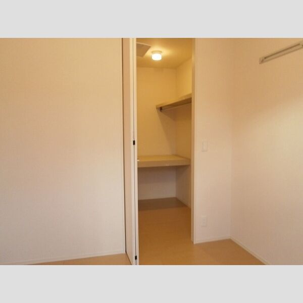 グレイス田町 102　ウォークインクローゼット