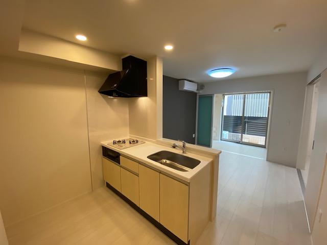 ｍａｕｖｅ　葵 リビング