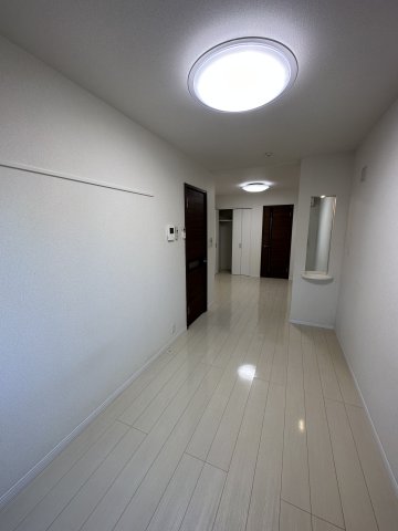 リーヴェルポート横浜三ッ沢LUKIA202号室 同建物別部屋の参考画像