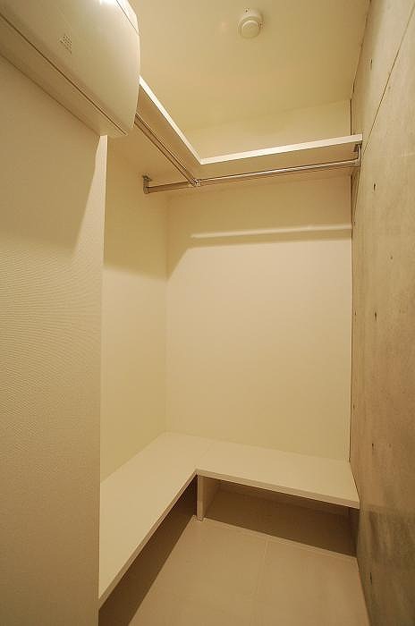 グランドコンシェルジュ都立大学1階 収納