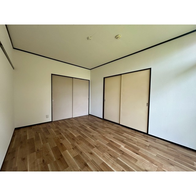 ハイツ柿澤 洋室