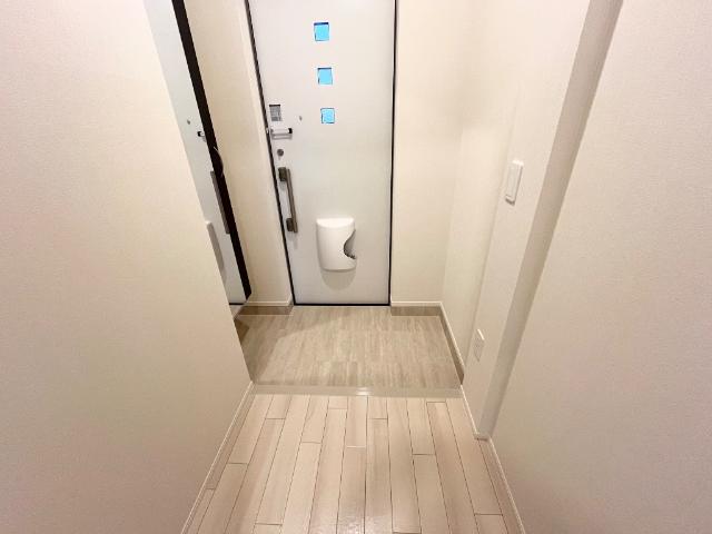 ナチュラル　ライズ102号室 玄関（イメージ）