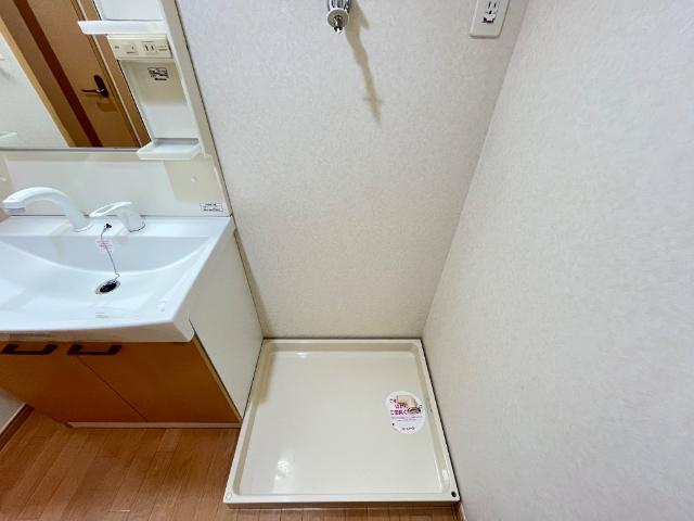 ワースファミリア101号室 洗濯機置場