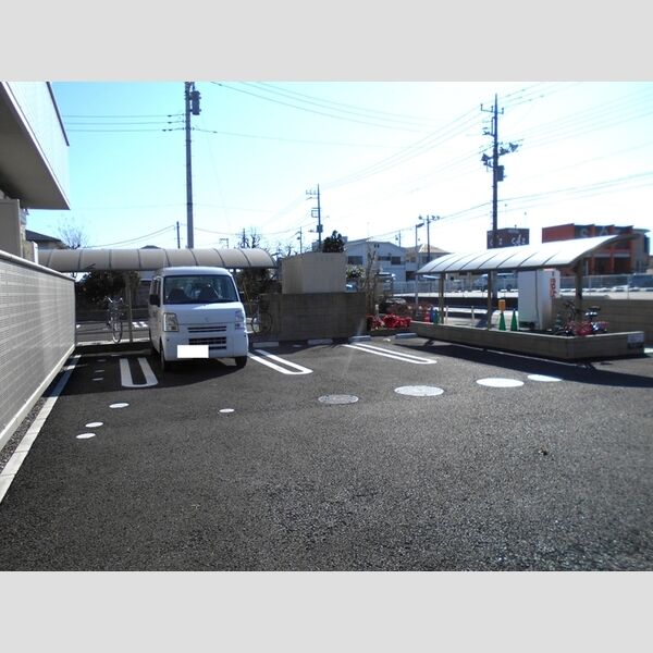 ルヴォワール 駐車場