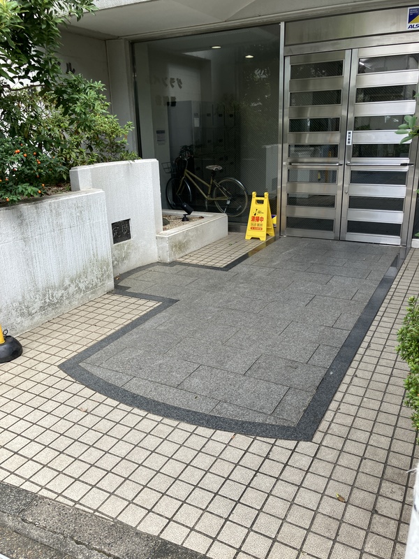 グランベル祖師谷4階 エントランス
