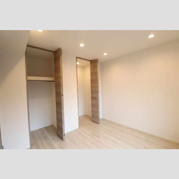 アゼリアエイト　B クローゼット