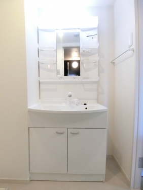 リブリ・ラサンテ湘南 洗面所