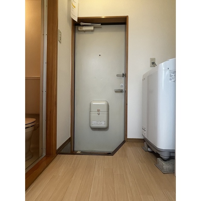 メゾンエリカ 玄関