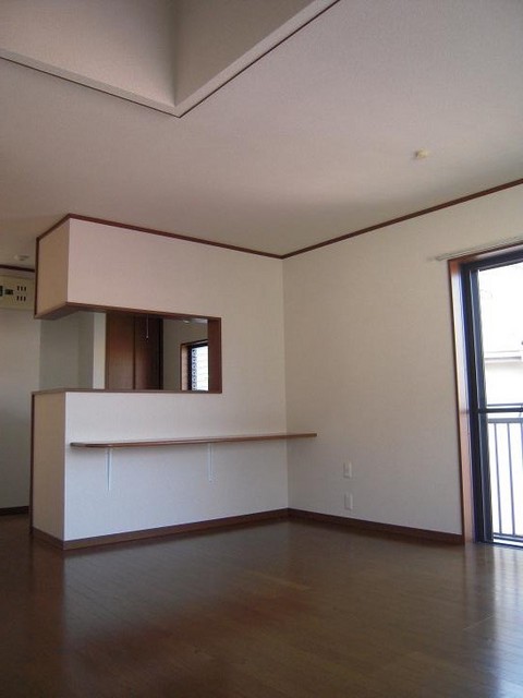 ロンウェル菊名　Ａ棟 人気のカウンターキッチン♪