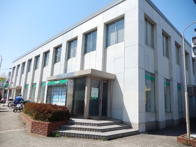 クレシア りそな銀行東大和支店まで759ｍ