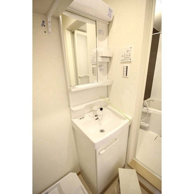 パークアレイ井荻203号室 朝の味方シャンプードレッサー付き