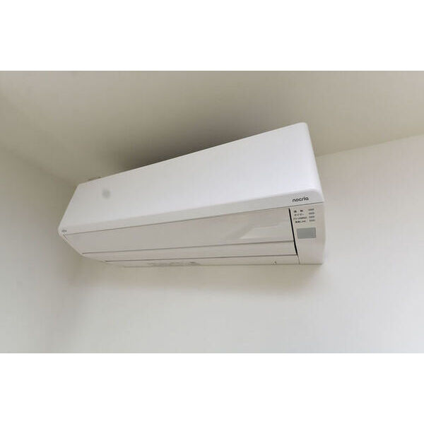 サリースマイル参番館0101号室 エアコン