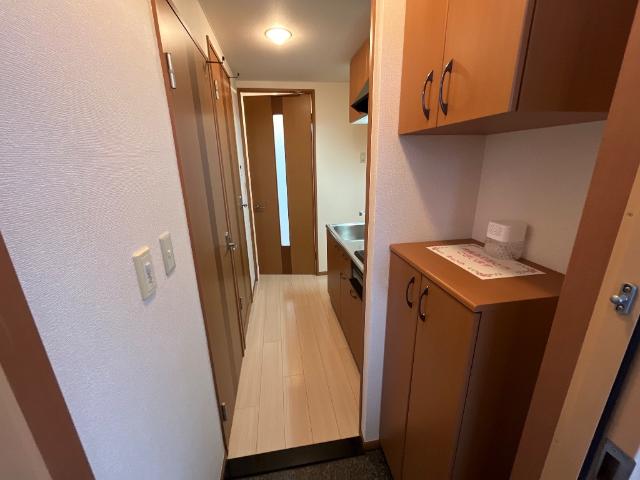 プリエール宮本302号室 廊下