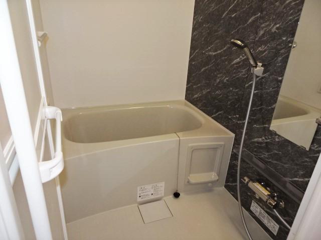 （仮称）小田原市中町アパート新築工事103号室 バス（イメージ）