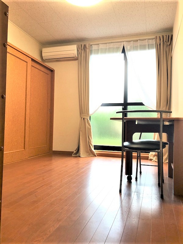 レオパレスＹＯＫＯＳＵＫＡ リビング