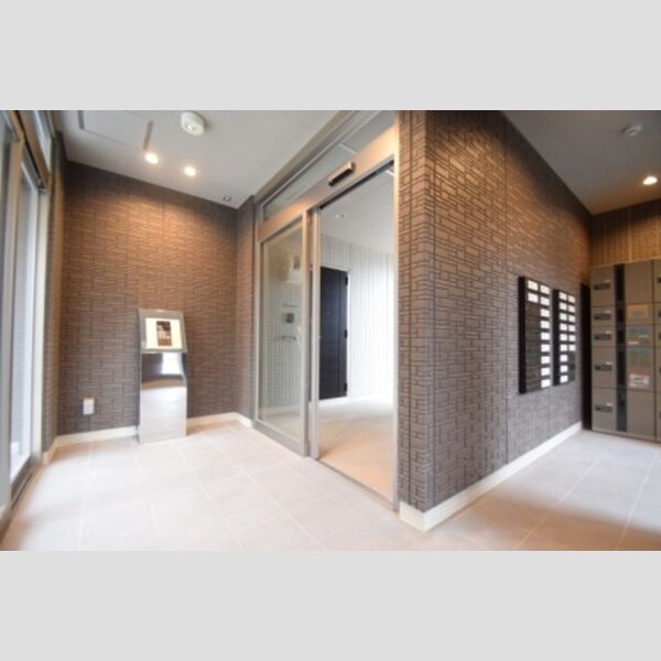 ティアレス　Ⅰ305号室 エントランス