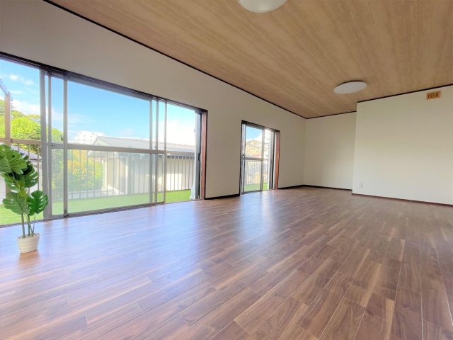 保土ヶ谷区岩崎町戸建 リビング