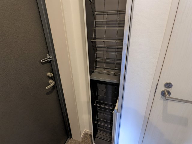 ブロッサムテラス滝野川403号室 玄関