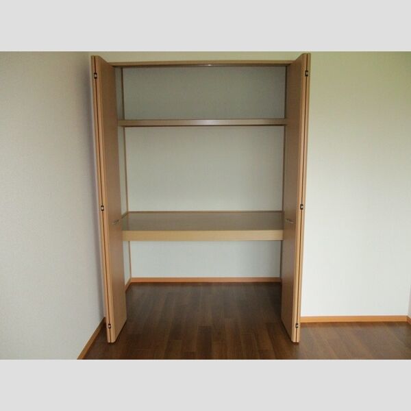 ブルンネンパーク　B 収納