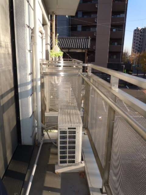 ケイ・コーナービル バルコニー