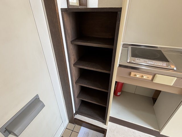 ルーブル喜多見0201号室 収納